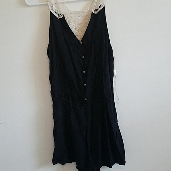 Romper - Picture 2 of 5